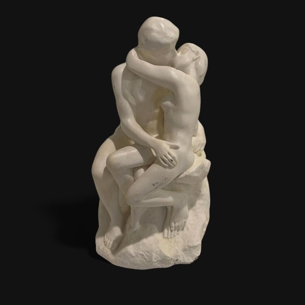 Unbranded White and Cream Sculptures